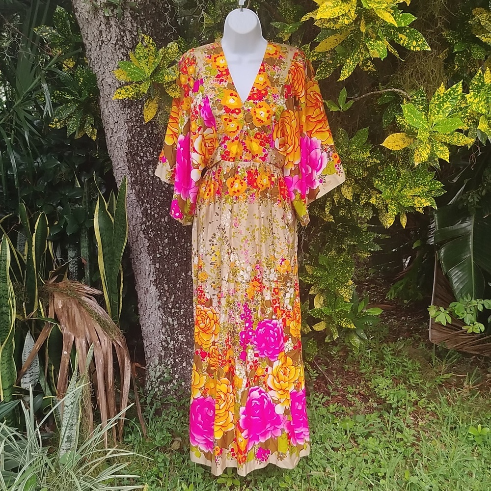 Hilo hatties Rare '60s vintage Bohemian dress size small